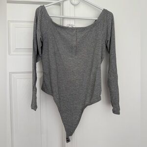 VENUS Gray Ribbed Long Sleeve Scoop Neck Bodysuit